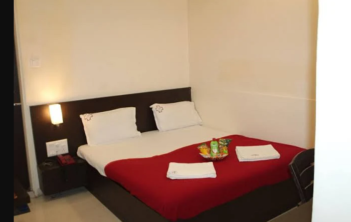 1 x Budget Double Room Non Ac
